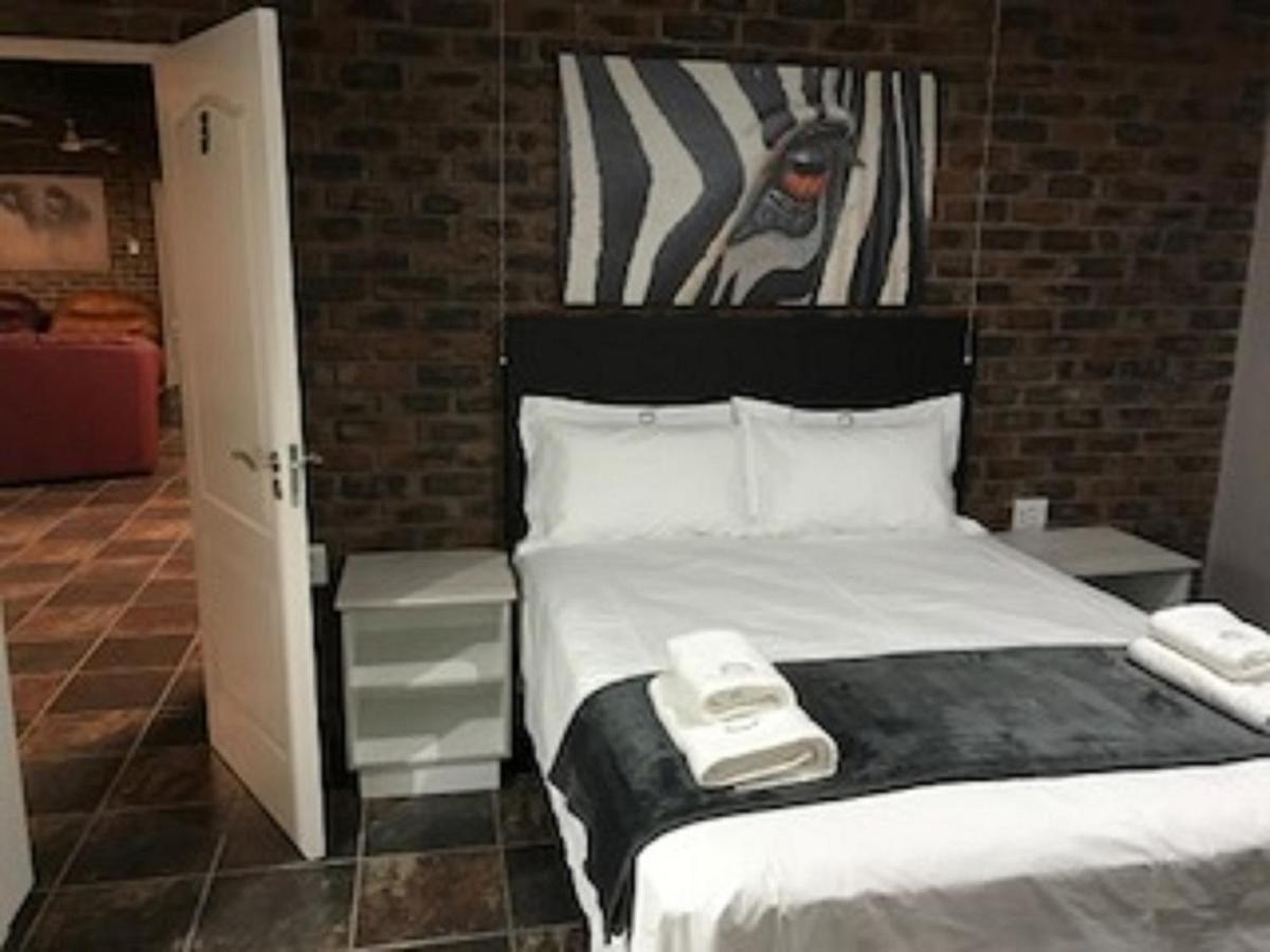 Kruger Wild Dog Inn House 1 Marloth Park Exterior foto