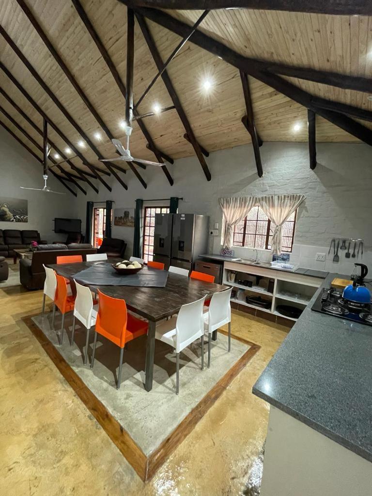 Kruger Wild Dog Inn House 1 Marloth Park Exterior foto
