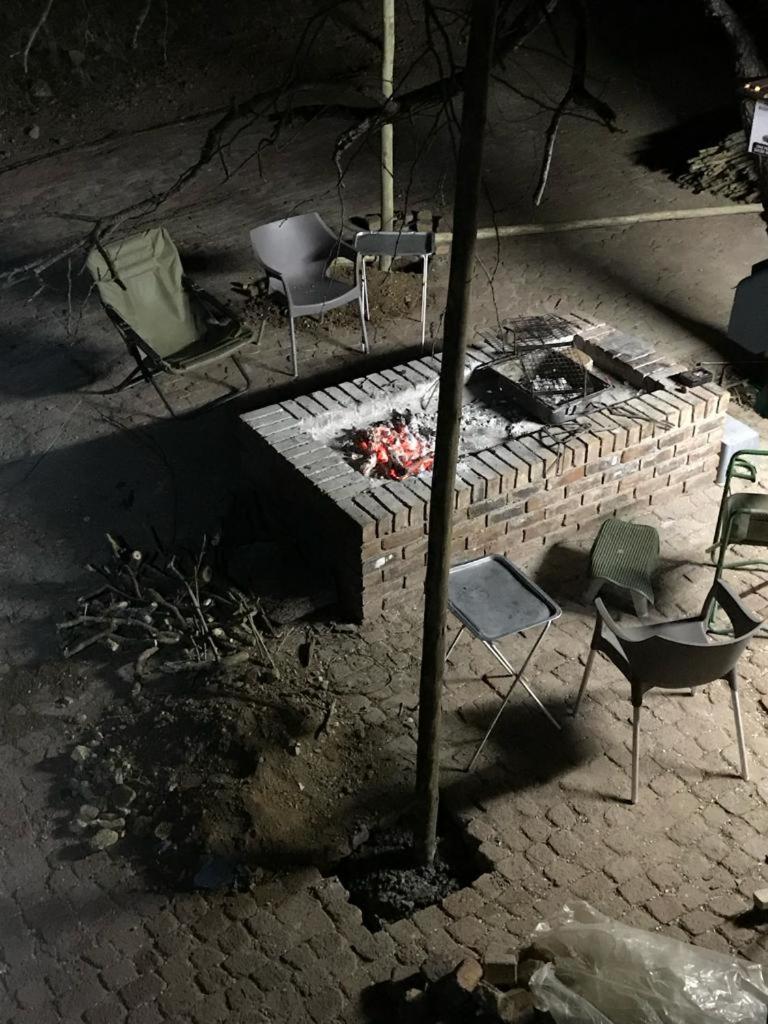 Kruger Wild Dog Inn House 1 Marloth Park Exterior foto