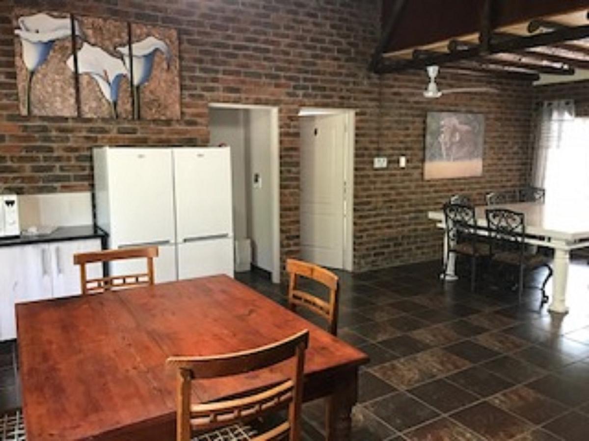 Kruger Wild Dog Inn House 1 Marloth Park Exterior foto